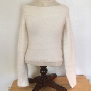 Joyce Leslie angora rabbit lambs wool sweater